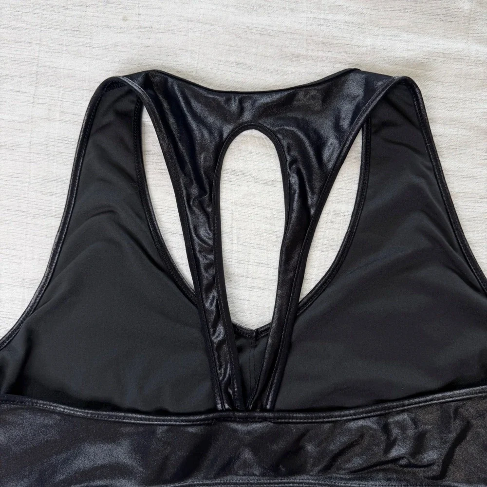 Carbon38 sports bra
